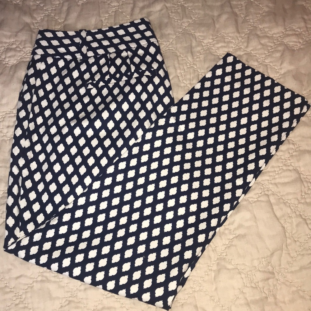 💼 White House Black Market 8 slacks